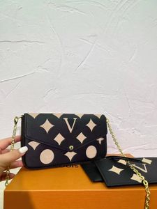 Designer womens shoulder bag luxury Pochette Felicie handbags embossed flower letters Empreinte leather mini chain makeup bags ladies fashion clutch purses