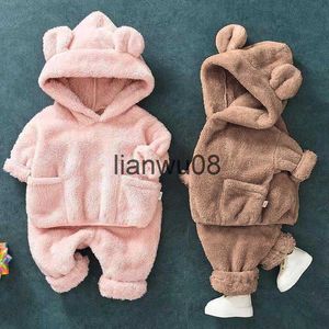 Set di abbigliamento New Cute Baby Boys Girls Velluto corallo caldo Primavera Autunno Inverno Set di vestiti con cappuccio Bambini Bambini Spessa lana Orso Felpa con cappuccio x0828