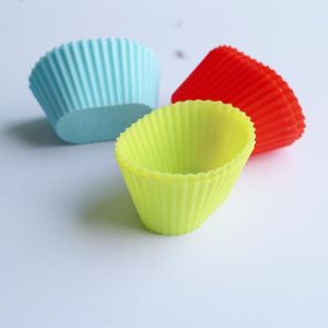 Stampi da forno 6 pezzi Abbellimento Colorato Forma ovale Fodere per cupcake in silicone Stampo per muffin Bakeware Strumento per pasticceria Colore casuale