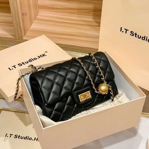 Hong Kong Genuine Small Fragrant Wind Lingge Chain Bag for Women 2023 New High Grade Golden Ball Summer Crossbody