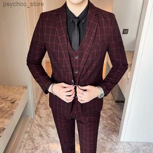 2023 Несколько сезонов Новый высококачественный бутик (костюм + жилет + брюки) Мода мужская полоса