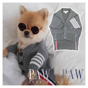 Hundkläder Pawpaw Premium Quality Dog Gray Sweater Coat Luxury Brand Cats Cool Fashion Stylish Tjock bekväm Autumn Winter Pet Clothes 230828