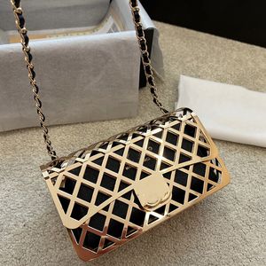 Designer Women Shoulder Bag Gold Hardware Metal Hollowed Out Woven Bag Matelasse Chainhandbag Oblique Shoulder Bag Sacoche Makeup Bag Card Holder Bag 18x10cm