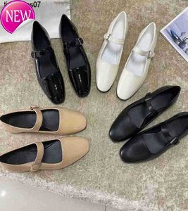 The Row Shoes Women039S Skórzany pasek francuski Mary Jane Buty Flat Casual Single Single Black White039s Buty 2918415