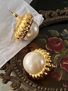 Orecchini a bottone francese temperamento vintage grande perla
