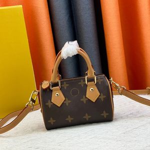 Designer Bag Womens Mini Tote Bag Stylish Leather Pillow Bag Classic Canvas Shoulder Bag Crossbody Bag Multi Funktionell plånbokskortväska #82450