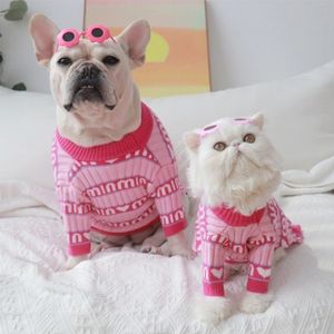 Hundkläder mode husdjurskläder vår vinter varma pullover hundar kostym rosa stickad tröja katthundar jacka valp husdjur leveranser 230828