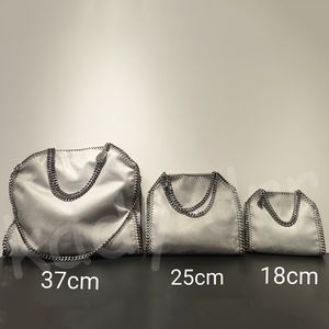 Stella McCartney Falabella Tote Bag Maxi Fold Over Totes Diamond Cut Chain Gold återvunnet mässing Två topphandtag Lyxdesigner Handväskor Crossbody Shoulder Bags01