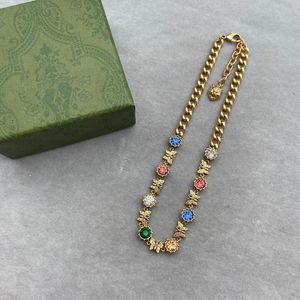 Collana di design di moda Collana di diamanti di colore Collana di diamanti di colore nuovo Collana di farfalle Collana di lusso Regalo di gioielli