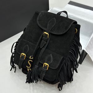 Zaino da donna di design Pelle di vitello Hardware Fibbia in metallo Bellissimo piccolo ciondolo Borsa di lusso Borsa a tracolla Zaino da viaggio di grande capacità Shopping Sacoche 30 cm