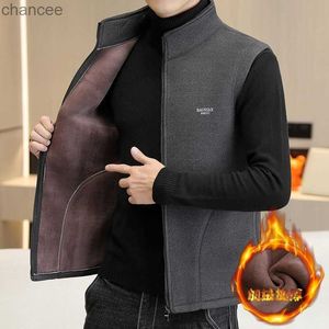 Warm Men Sleeveless Jacket Winter Men Clothes Stand Collar Korean Fashion Male Waistcoat Short Coat Gilets Thicken Thermal Vest HKD230828