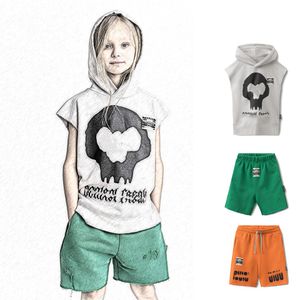 Moda infantil carta impressa shorts estilo N meninos meninas buraco casual meia calça INS crianças crânio com capuz colete tops S0463V