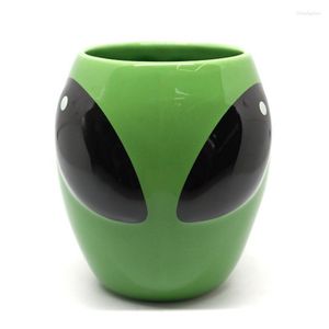 Tazze Creative 3D Alien Tazza da caffè Tazze in ceramica per cartoni animati Verde Squisito Divertente Caneca con coperchio Bicchieri per regali di amici