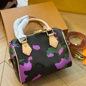 Camouflage Pillow Bag Women Shoulder Handbags Old Flower Letter Crossbody Bags Gold Hardware Zipper Tote Bag Large Capacity Travel Purse Removable Strap