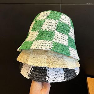 BERETS 2023女性帽子格子縞のストローバケツパッチワークサンバイザークロシェレディースキャップ卸売男性のためのキャップ