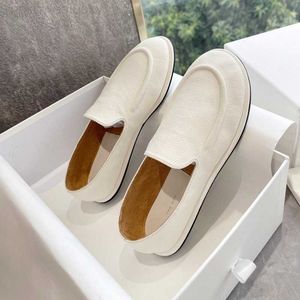 Radskordesignern The Row Shoes Dress High Edition Lefu Leather Simple Loafer Doudou Slip On Plat Sole Casual Shoes Um54