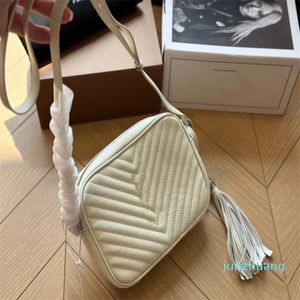 Mini Kamera Çanta Çanta Lüks Tasarımcı Crossbody Deri Çanta Hobo Metal Tassel Moda Kadın Omuz Sırt Çantası