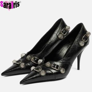 Mulheres grandes design alto design novo tamanho da marca de metal sapatos para mulheres para mulheres Ponto de dedo bombas de dedo bombas de primavera