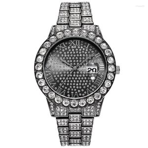 Armbanduhren Diamantbesetzte Uhren Trendsetter Mode Großes Zifferblatt Kalender Quarzuhr Europäischer und amerikanischer Sky Star