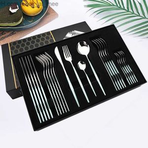24pcs Mint Silver Dinnerware Cutlery Set Stainless Steel Knife Fork Coffee Spoon Flatware Set Party Western Tableware Gift Box Q230828