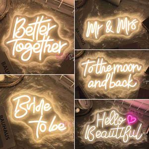 Better Together Insegna al neon Decorazioni per matrimoni Camera Neon LED Sign Wall Deocr Camera da letto Bride To Be Mr And Mrs Neon Light Party Engagement HKD230825