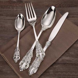 4-24PCS Luxury Wedding Silverware Set Silver Plated Dinnerware Dinner Knife Fork Spoon TESSPOON RETRO CESTLYCHERY KÖK TABLEWARE Q230829