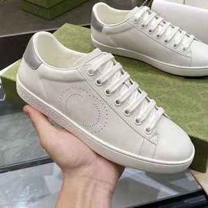 Designer-Marken-Turnschuhe, klassische Schnürschuhe im Retro-Stil, bestickte Schuhe, bedruckte und gewebte Sport-Freizeitschuhe mit dicken Sohlen