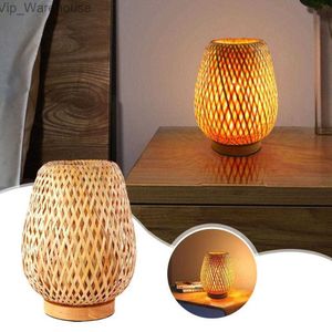 Lampada da tavolo retrò in stile cinese nuovo Lampada da tavolo con tessitura di bambù Lampada da tavolo creativa fatta a mano in rattan Camera da letto Ristorante Comodino Luci da scrivania HKD230829 HKD230829