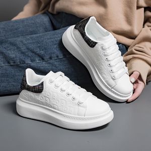 Klänningskor Luxury Brand Design Air Star Sneakers For Women Fashion Letter Printing White Board-Shoy Thick Soled Lightweight Walking Shoes 230828