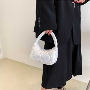 Evening Bags Light Luxury Down Suit Bag Women's New Fashion Style Shoulder Large Capacity Commuter Handheld Tote Trendy 230828