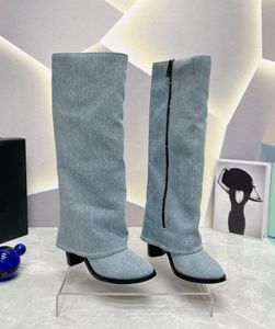 여자의 진정한 가죽 디자이너 신발 긴 부츠 패션 편지 지퍼 가이드 더블 레이어 꿰매는 두꺼운 단독 부츠 7.5cm 쇼 파티 하이힐 신발 35-41