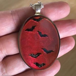 Pendant Necklaces Gothic Vampire Bat Necklace Embossed Witch Night Halloween Women's Party Fashion Jewelry
