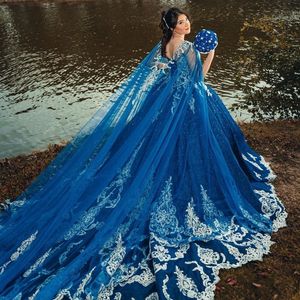 Muhteşem Mavi Parlak Quinceanera Elbiseler Aplike Dantel Balyoyu Prenses Doğum Günü Partisi Cape Gotik Vestidos De 15