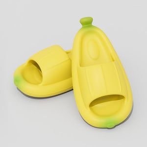 Tofflor 2023 plattform kvinnor banan nyhet icke-halkflip flops modet tjocka sulasulor utomhus par glider damsko