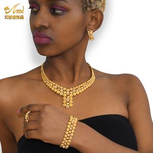 Charm Bracelets Nigerian Wedding Jewelry Set Gold Plated Dubai African Chokers Necklace Earrings Rings Fashion Bridal Jewellery Sets For Women 230828