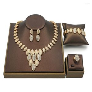 Ensemble de boucles d'oreilles et collier pour femmes, de haute qualité, pour mariage, mode dubaï, plaqué or, bijoux personnalisés de styliste, vente en gros