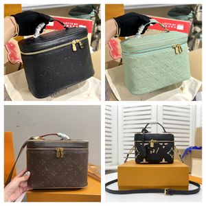 7A Ładna torba kosmetyczna Vanity Case Realut Skórzowa torba toaletowa Kobiety Mężczyźni podróżne torebki na ramię vintage torba do mycia Tote Tumpossed Designer Crossbody Torebka makijażu