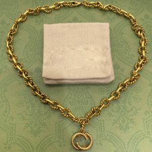 Gulddesigner halsband g smycken lyxiga halsband hängsmycken bröllop hänge halsband med låda