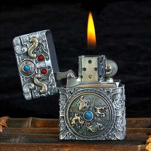 Double Sided Armor Rotatable Gyro Windproof Kerosene Lighter Retro Pure Copper Grinding Wheel Ignition Smoke Accessories Gadgets J5LJ