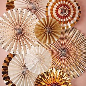 Adesivos de Parede 8 Pcs Gold Tissue Papel Fan Decorações Penduradas Rosette Panwheels Pinwheels para Festa de Casamento Baby Shower 230829