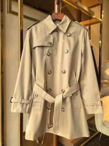 Herren-Trenchcoats Herren-Trenchcoat mit Burb-Designer-Jacke, kurz, zweireihiger Mantel mit Stehkragen, Parka mit Gürtel, Khaki, schwarze Windjacke, Herren-Cape, klassische Luxusmäntel in Großbritannien