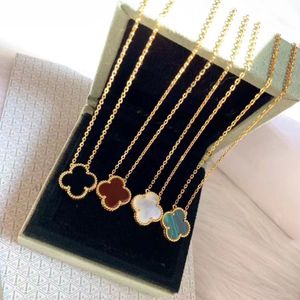 Jewelry Designer Necklace Clover Necklace Women Diamond Pendant Design Sier Sweater Chain for Girlfriends
