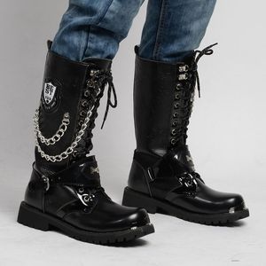 Stövlar män mode motorcykel midcalf militär stridsgotiska bälte punkskor Hightop Casual Zapatos Hombre 230829