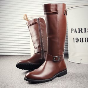 Stövlar brittiska män svart läder knä hög desiger zip långa motorcykelskor antik cosplay scen botas comfort zapatos 230829