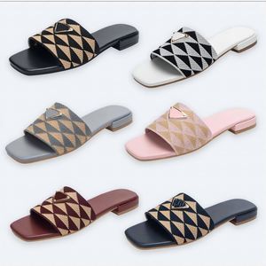 Designer broderade tygskivor tofflor metalliska glidsandaler broderier mulor kvinnor låg klack flip flops casual p sandal sommarchunky klackar gummisula skor