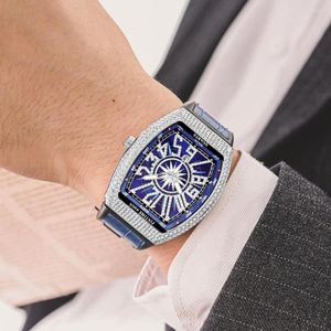 Wristwatches PINTIME High Quanlity Quartz Watch For Men Top Sport WristWatch Men's Watches Multi-function Leather Strap Clock