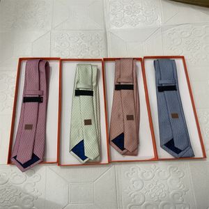 YY2023 Mäns slipsdesigner Herr Silk Tie Letter Jacquard Woven Tie, handgjorda, en mängd olika stilar Men's Wedding Casual and Business Tie Original Box 99368