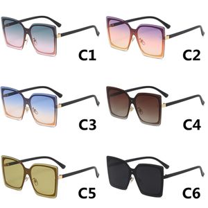 Designer Square Solglasögon Kvinna Vintage Gradient Lenses Mirror Sun Glasögon för kvinnor Fashion Big Frame Eyewear