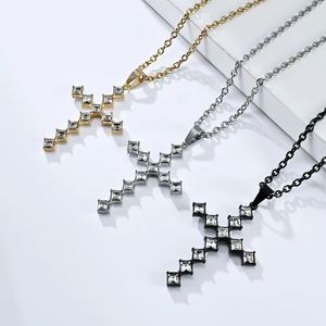 High-grade simple exquisite diamond-shaped zircon cross necklace hip hop fashion men and women personality titanium steel diamond pendant jewelry