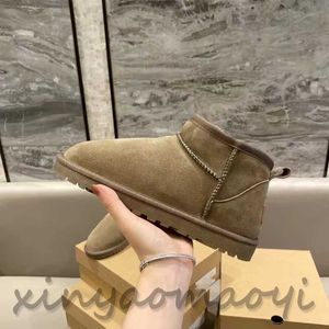 2023 Designer Boots Australia Fluffy Platform Plat-Form Australiska högkvalitativa Wool Botties Shoes Winter Boot Classic Casual Womens Mens Outside Boot